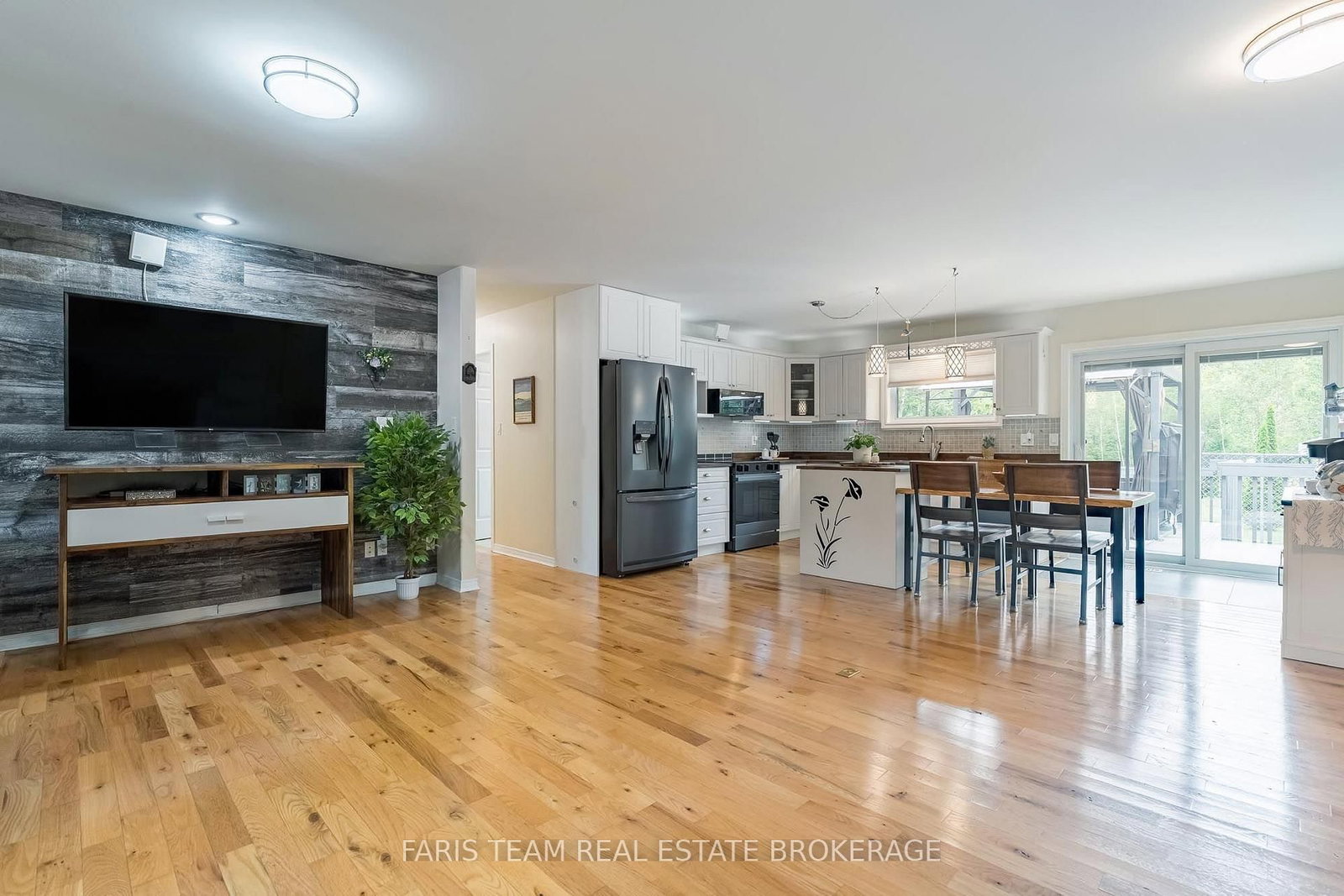 2151 Fairgrounds Road • Ramara, ON photo 9