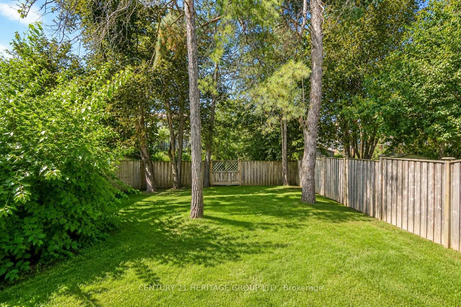 85 Chaucer Crescent • Barrie, ON photo 16