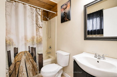 85 Chaucer Crescent • Barrie, ON photo 8