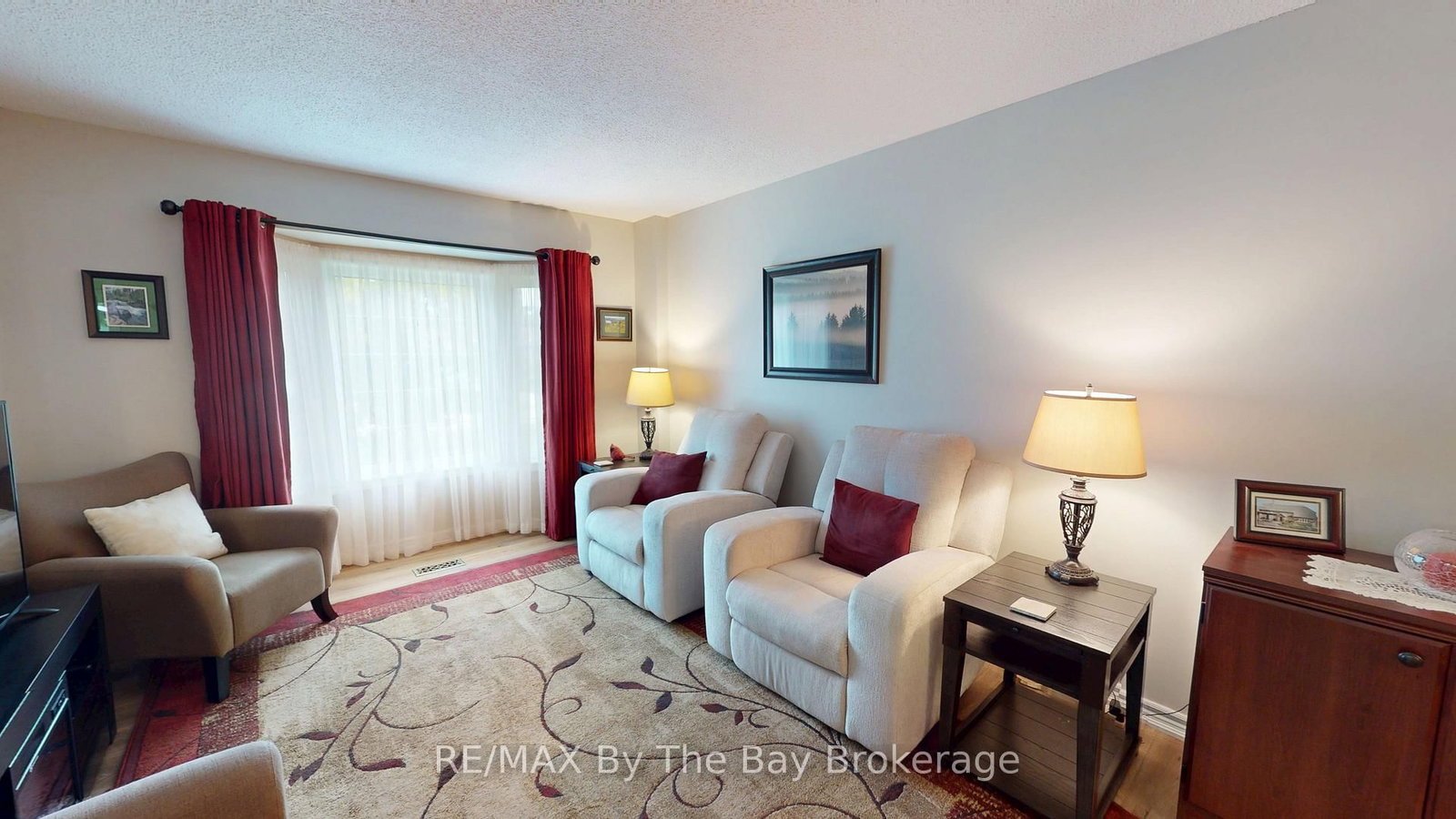 49 Royal Beech Drive • Wasaga Beach, ON photo 14