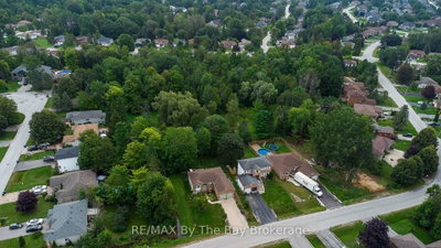 49 Royal Beech Drive • Wasaga Beach, ON photo 5
