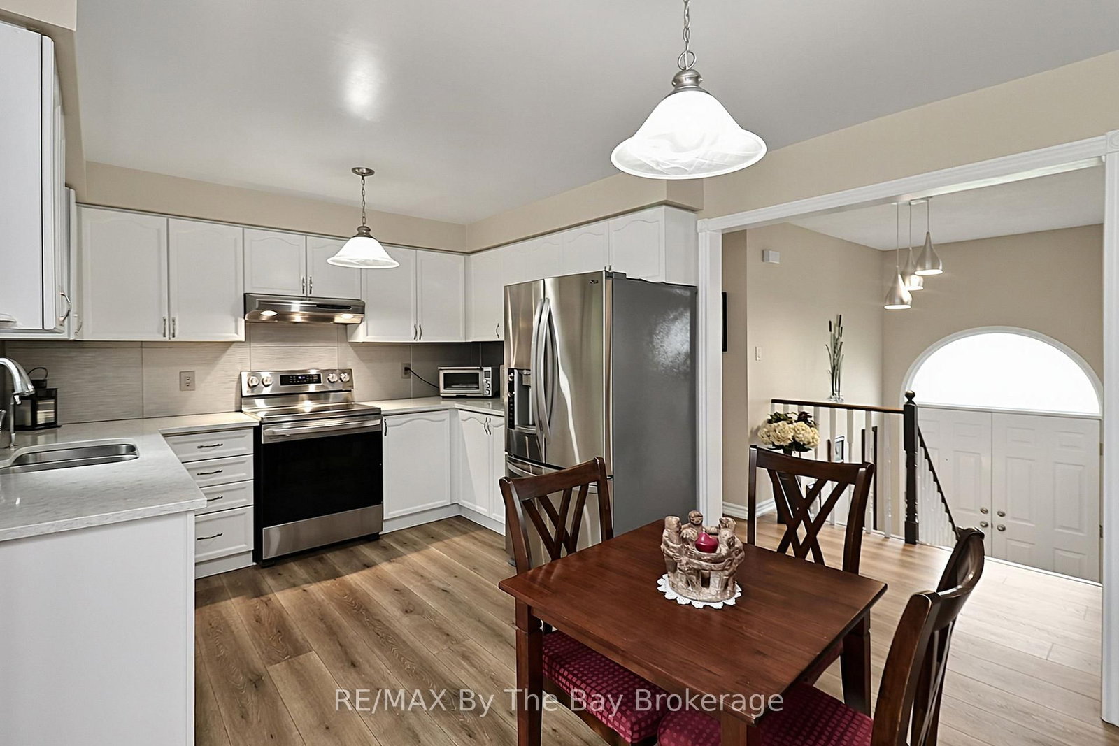 49 Royal Beech Drive • Wasaga Beach, ON photo 6
