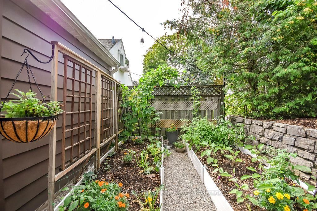 157 Parkview Avenue • Orillia, ON photo 39