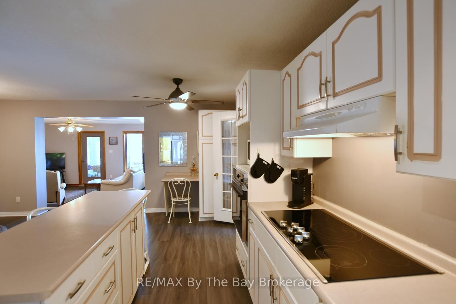 2284 South Orr Lake Road • Springwater, ON photo 15