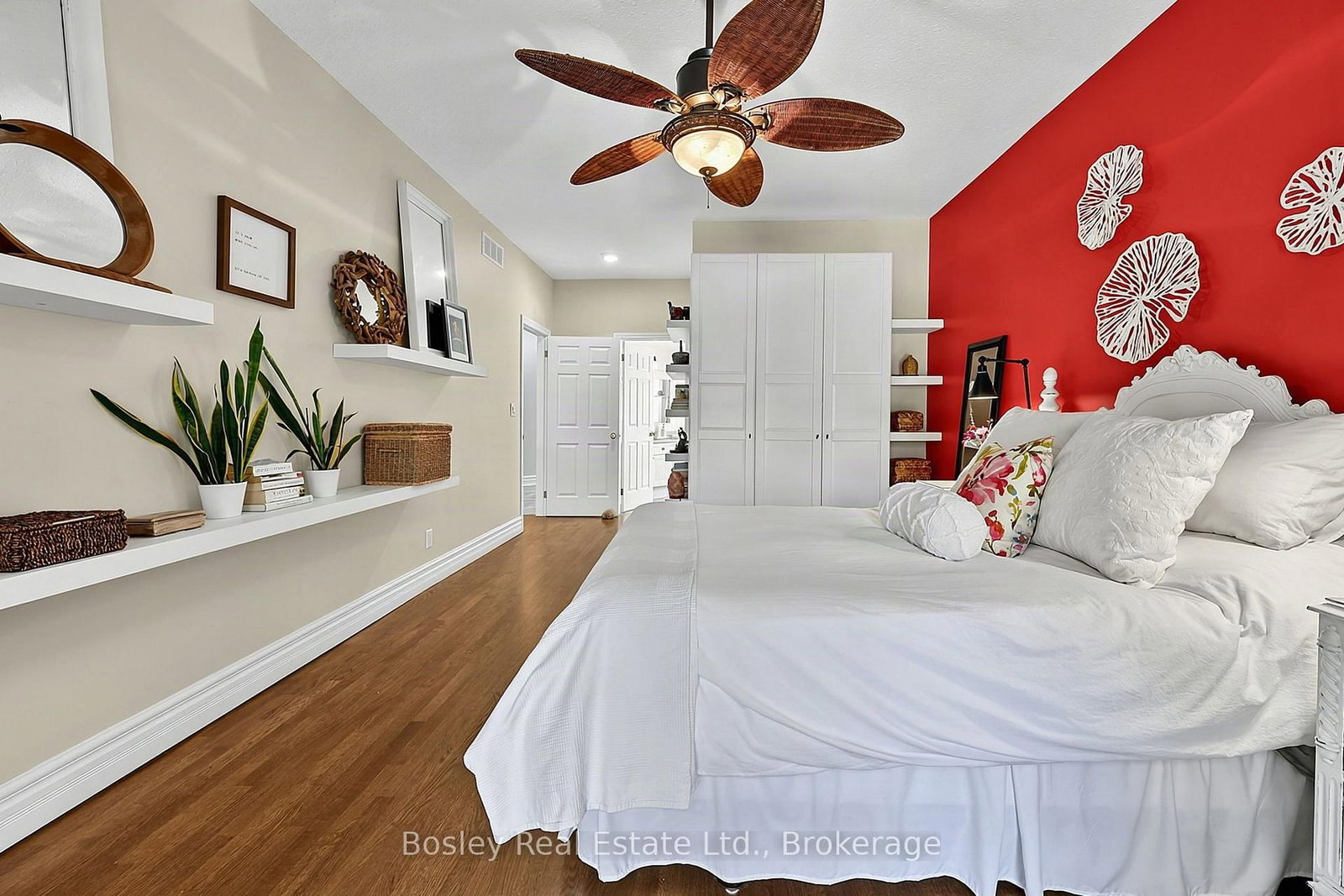230 Napier Street • Collingwood, ON photo 11