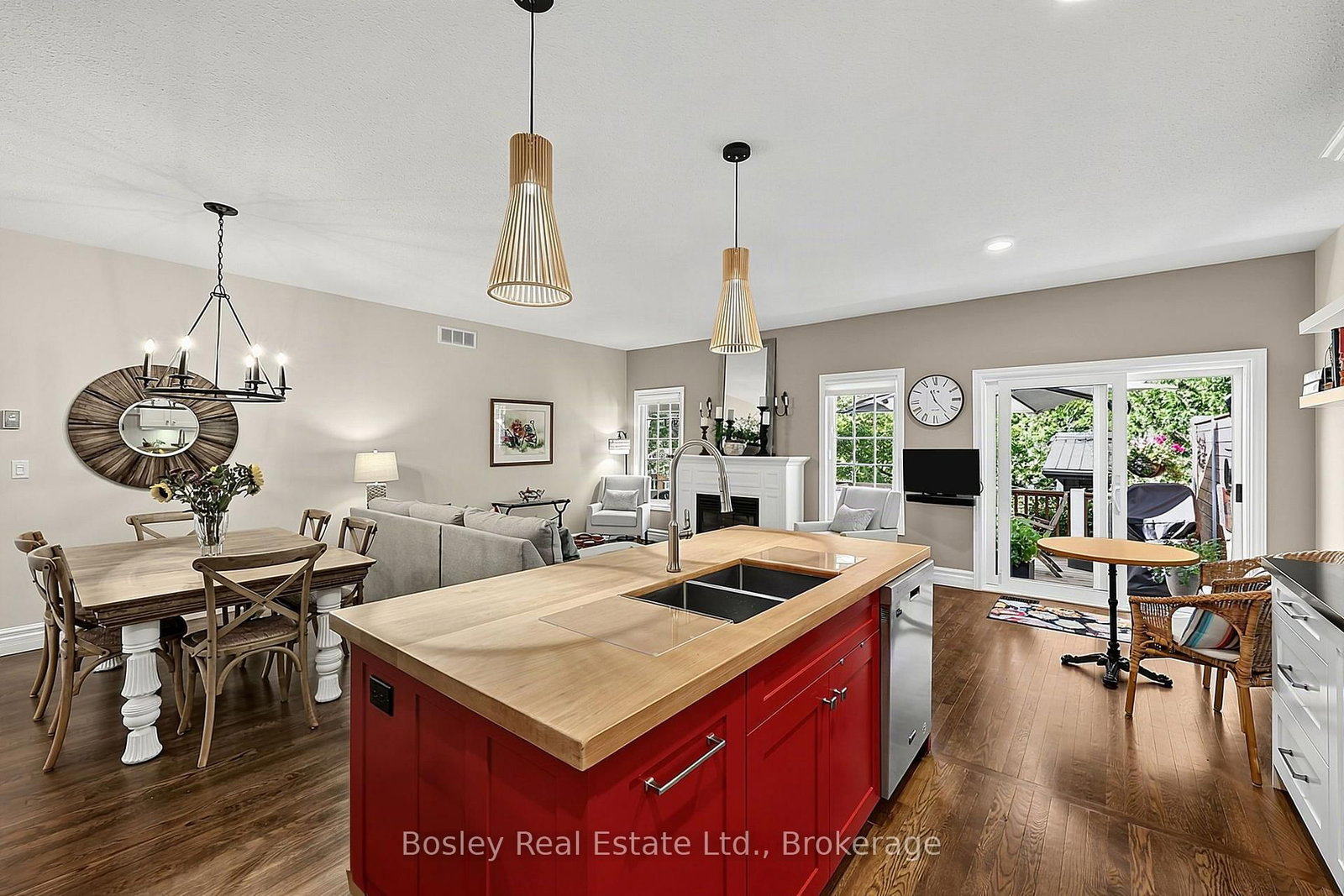 230 Napier Street • Collingwood, ON photo 6