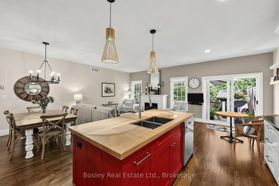 230 Napier Street • Collingwood, ON photo 6