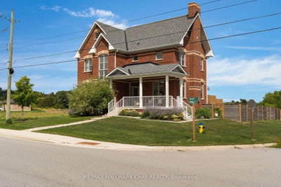 Detached House for sale at 46 Francis Street, Clearview, Ontario, L0M 1G0 - Creemore - MLS: S13740442