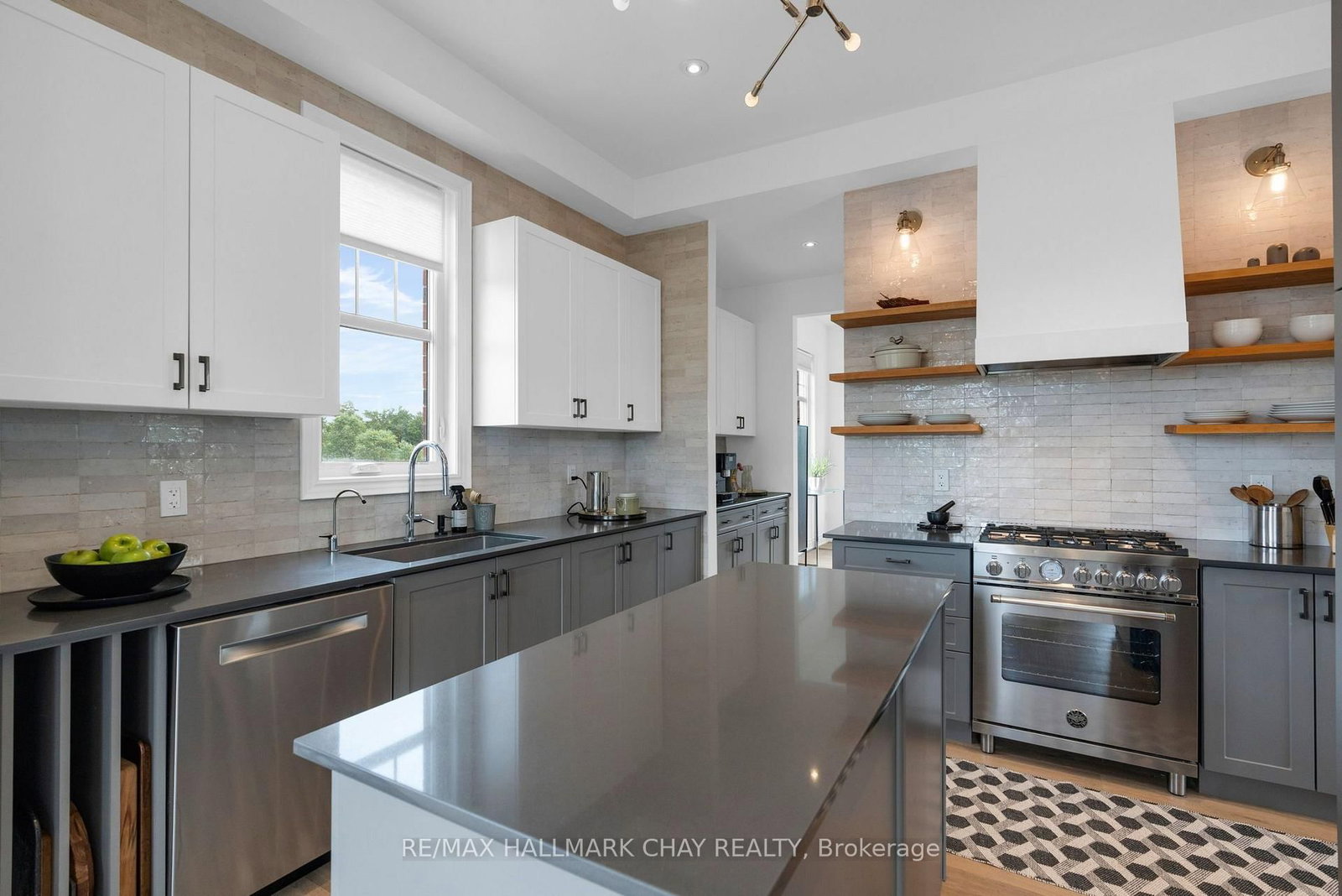 46 Francis Street E • Clearview, ON photo 11