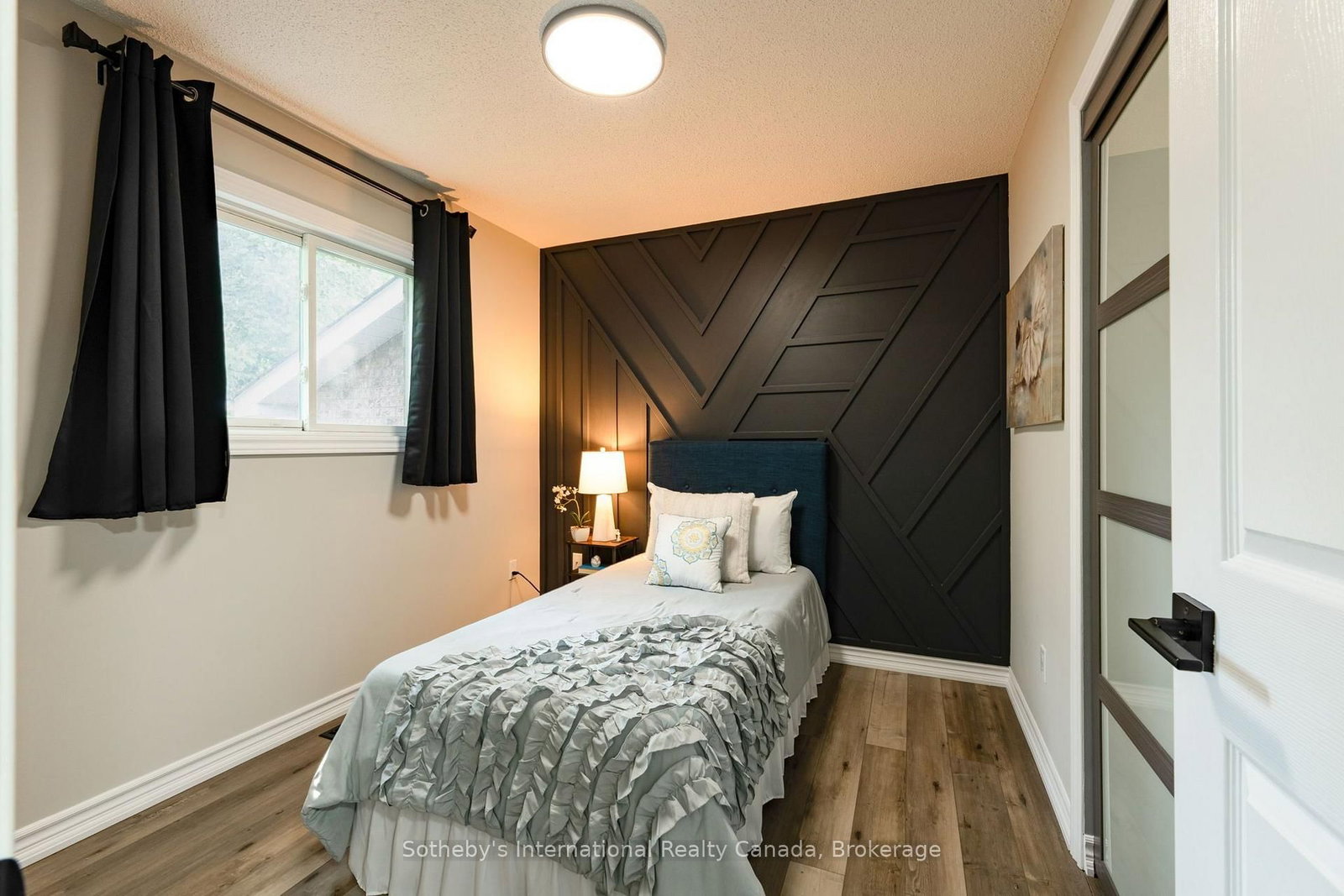 53 Royal Beech Drive • Wasaga Beach, ON photo 17