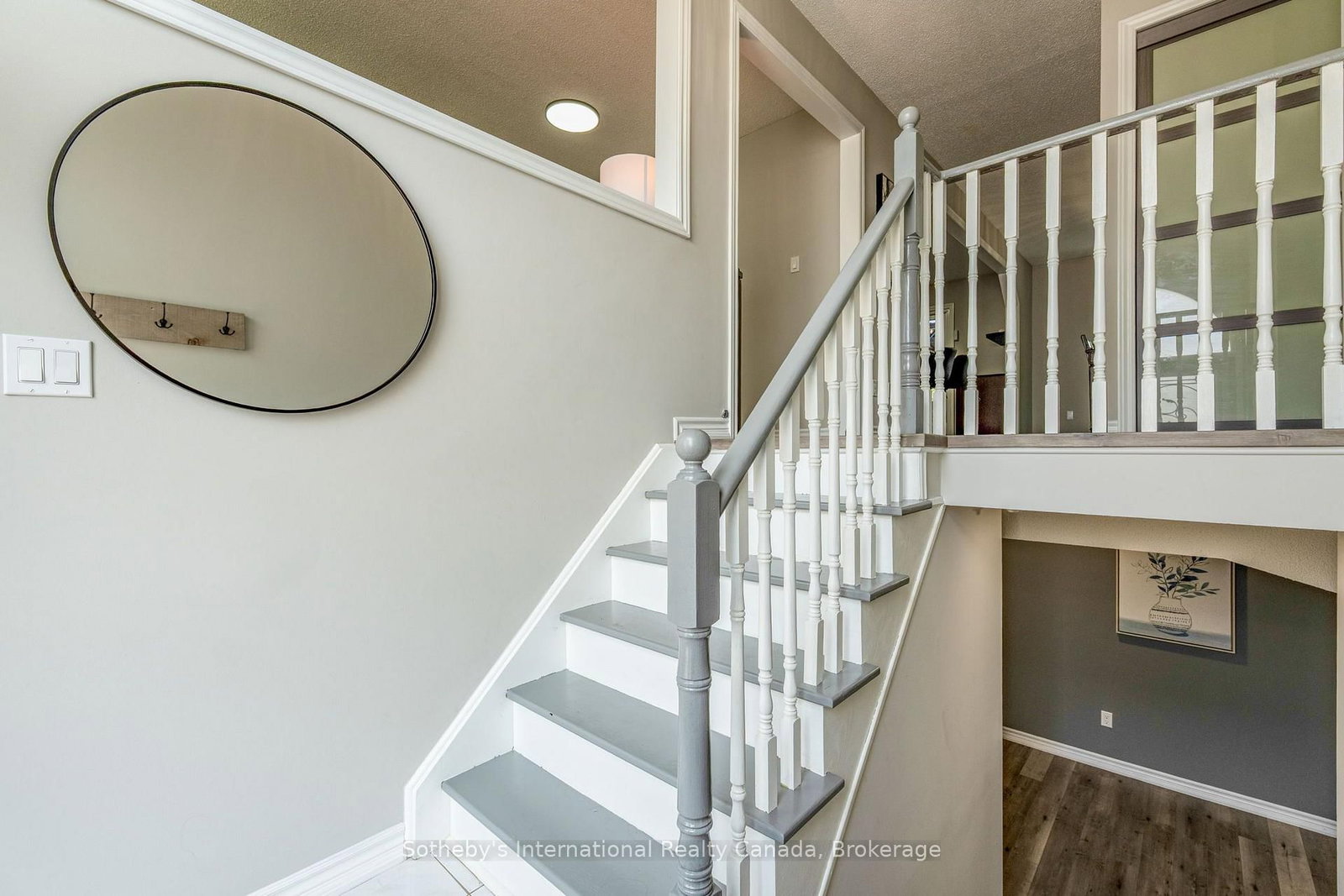 53 Royal Beech Drive • Wasaga Beach, ON photo 4