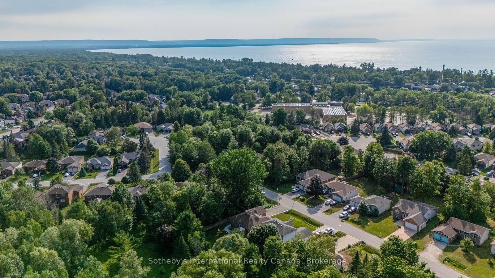 53 Royal Beech Drive • Wasaga Beach, ON photo 48