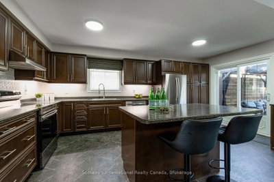 53 Royal Beech Drive • Wasaga Beach, ON photo 9