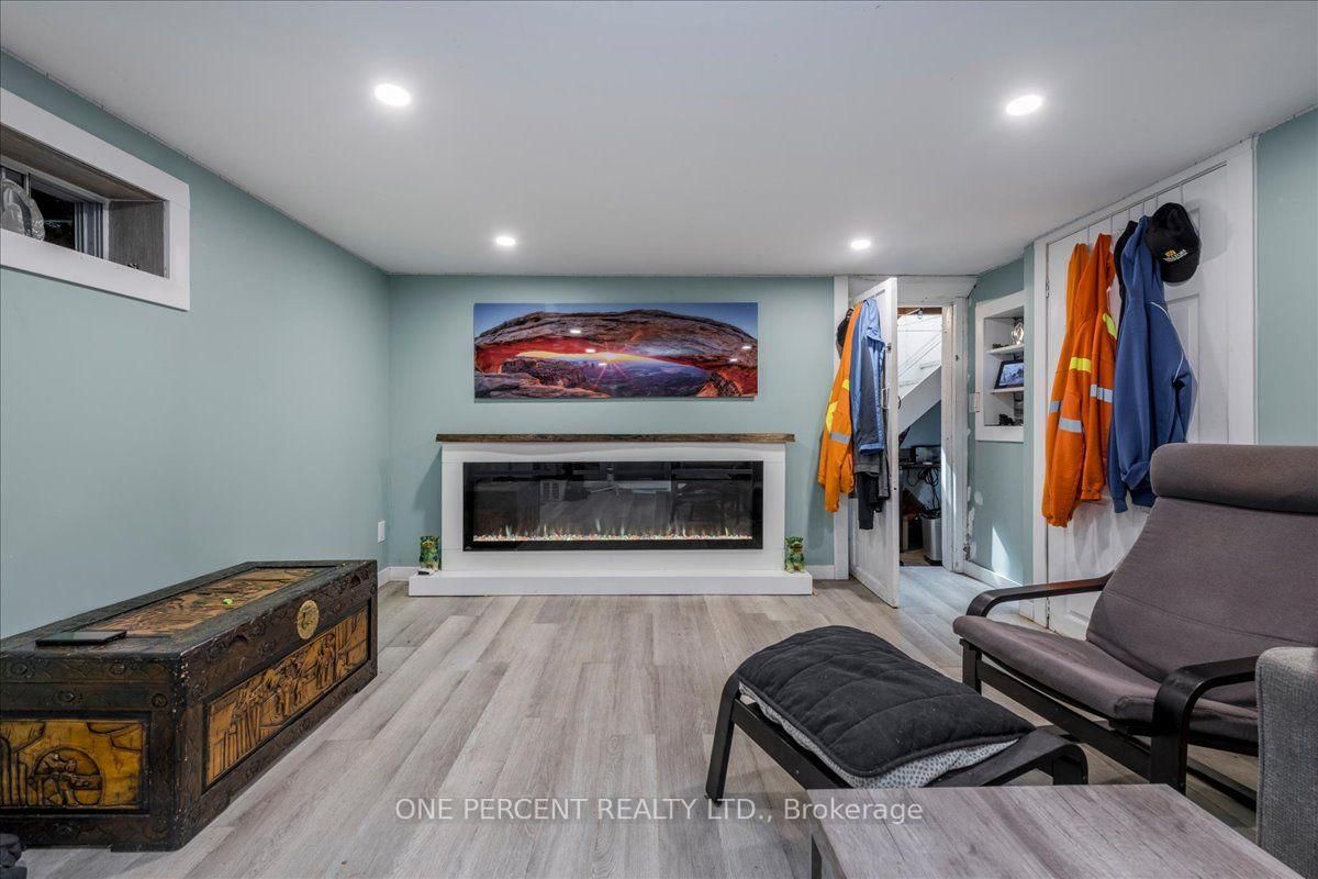 224 Foster Drive • Barrie, ON photo 10
