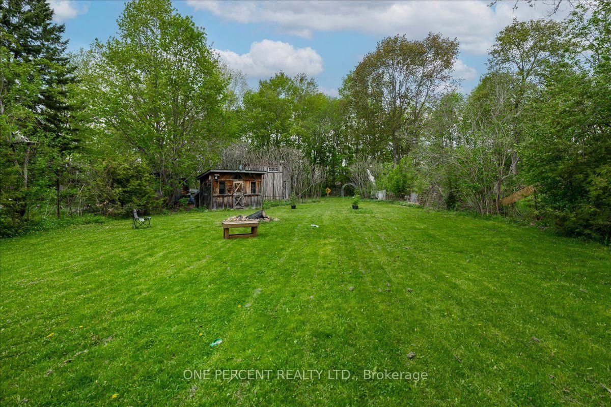 224 Foster Drive • Barrie, ON photo 5