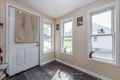 224 Foster Drive • Barrie, ON photo 9