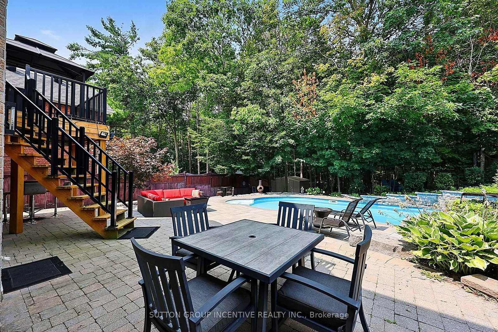 102 CUMMING Drive • Barrie, ON photo 5