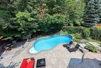 102 CUMMING Drive • Barrie, ON photo 6