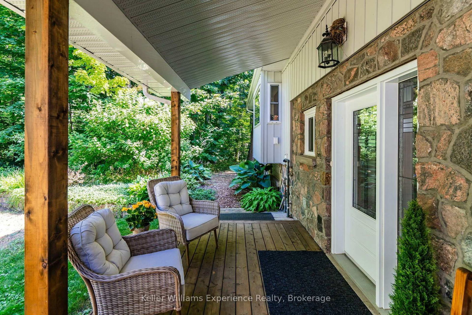 469 Parkview Court • Midland, ON photo 6