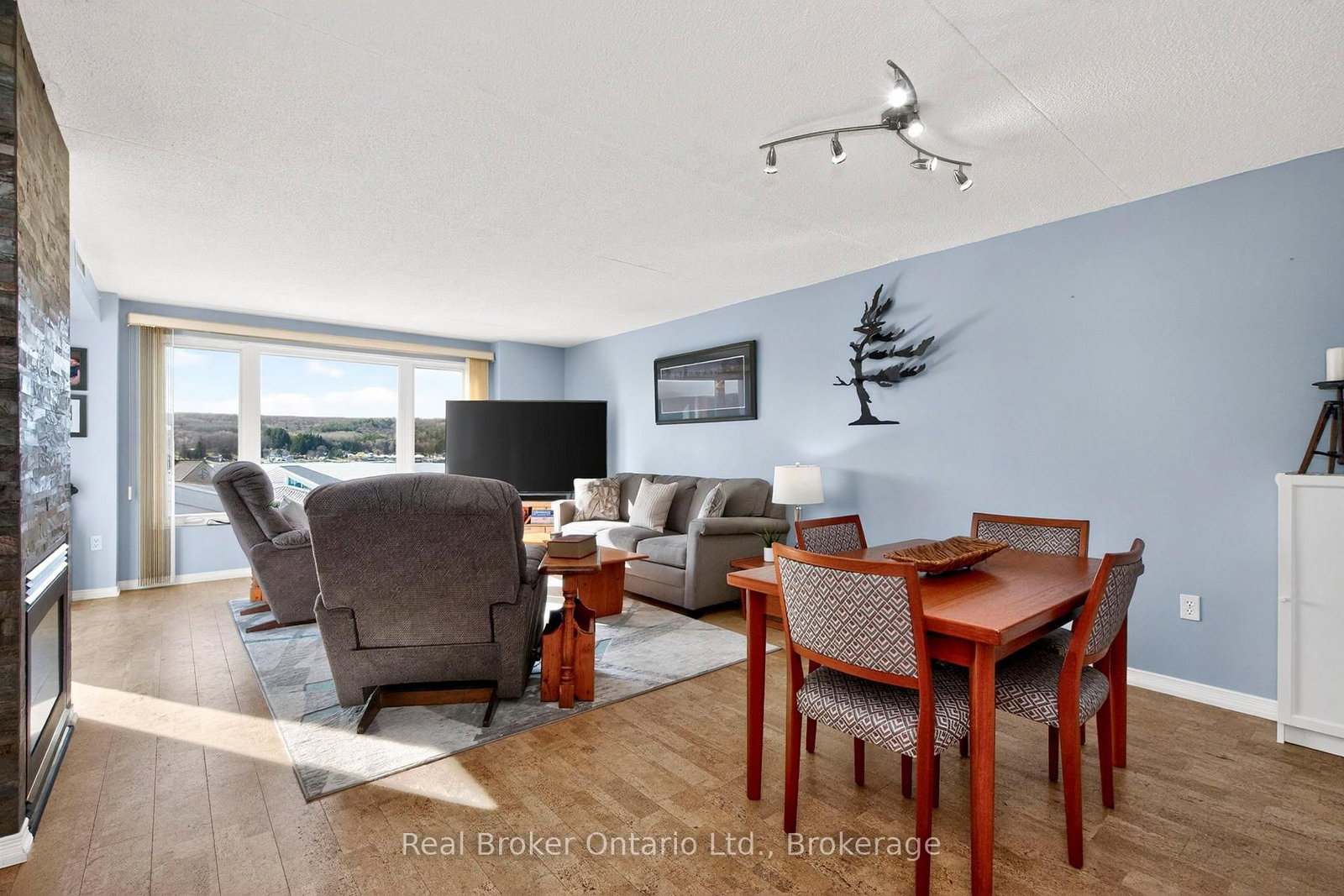 11 Beck Boulevard • #402 • Penetanguishene, ON photo 9