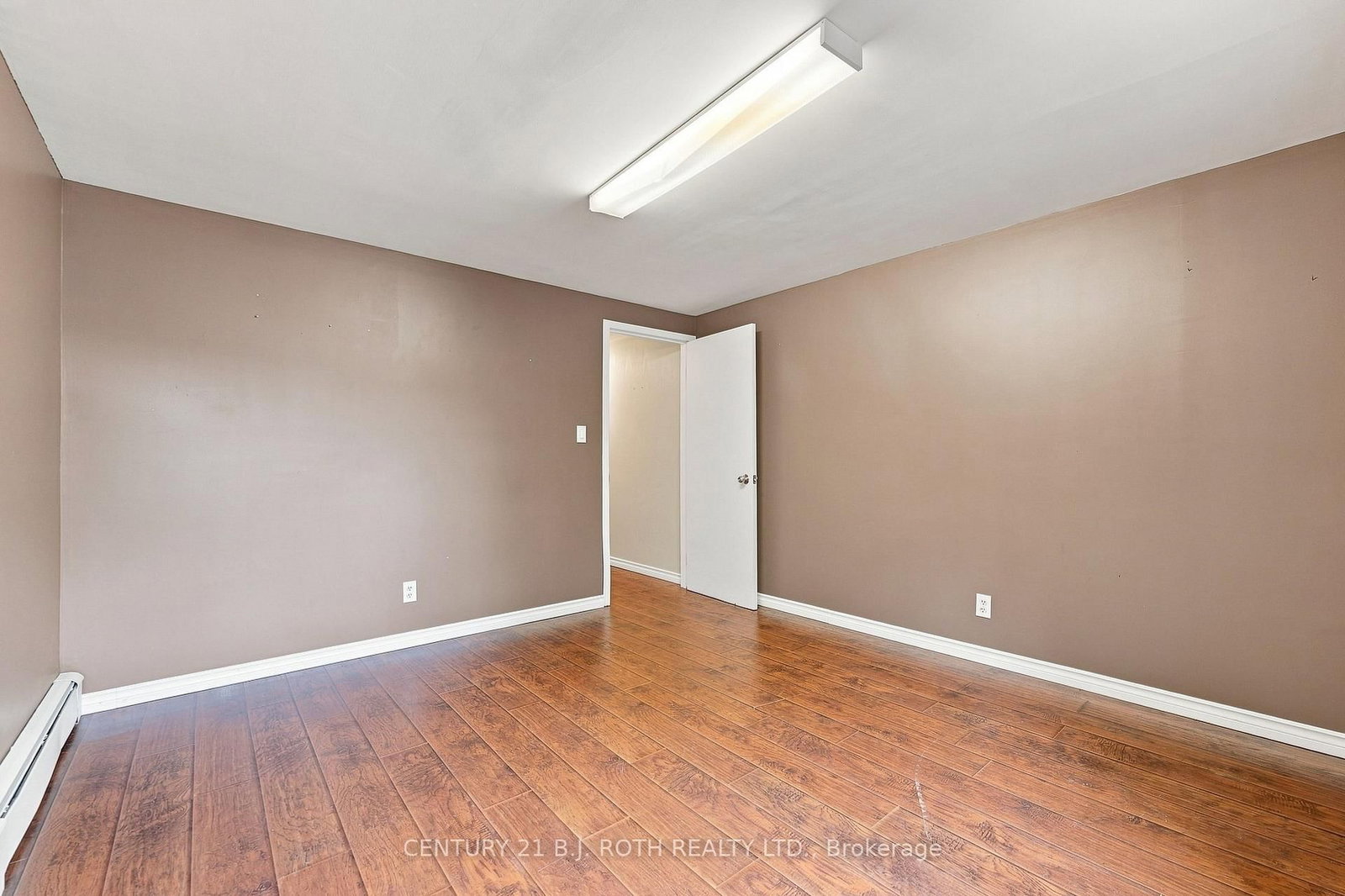 195 North Street E • Orillia, ON photo 25