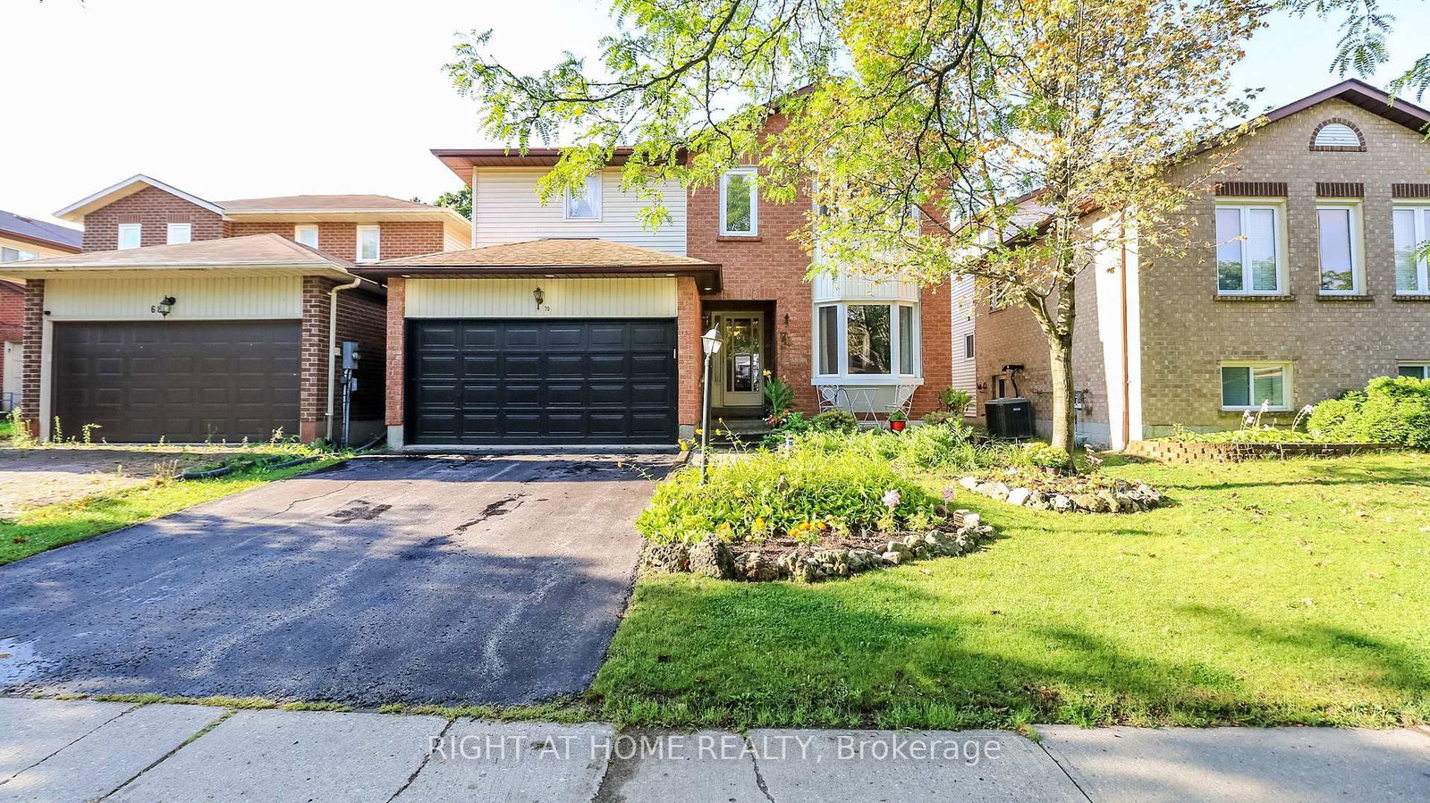 70 Kinzie Lane • Barrie, ON photo 1