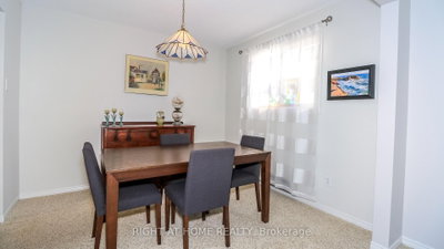 70 Kinzie Lane • Barrie, ON photo 6
