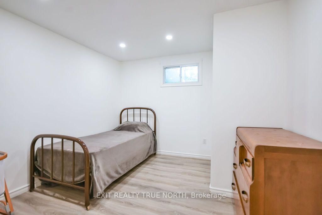 27 Nida Drive • Tiny, ON photo 28