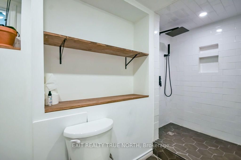 27 Nida Drive • Tiny, ON photo 30