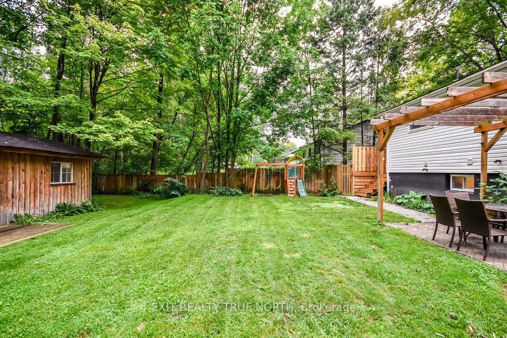 27 Nida Drive • Tiny, ON photo 34