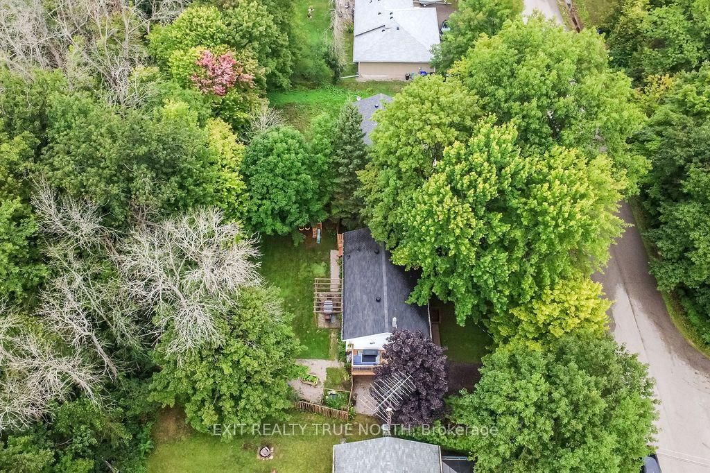 27 Nida Drive • Tiny, ON photo 39