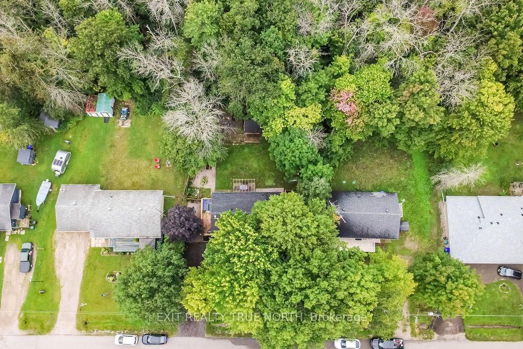 27 Nida Drive • Tiny, ON photo 41