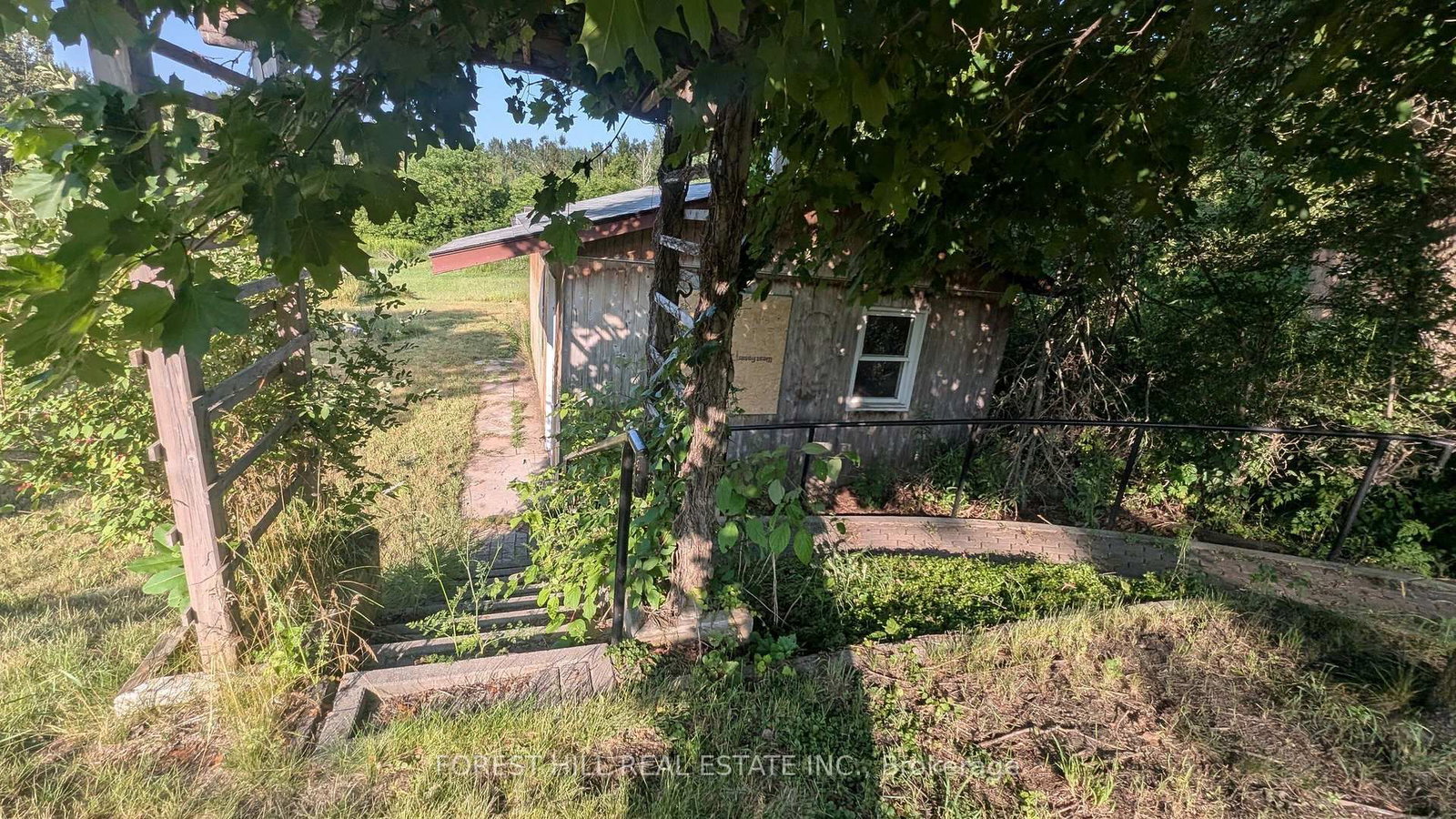 144 Miller Drive • Barrie, ON photo 5