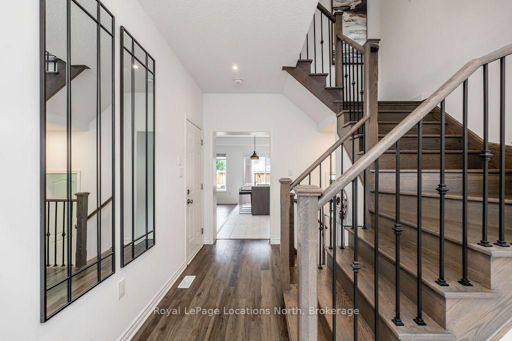 11 Catamaran Drive • Wasaga Beach, ON photo 4