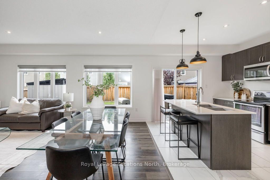 11 Catamaran Drive • Wasaga Beach, ON photo 5