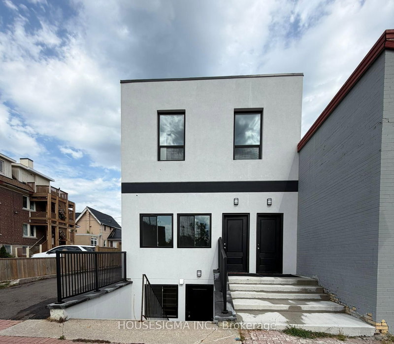 Lower Level Unit - 28 West Street N