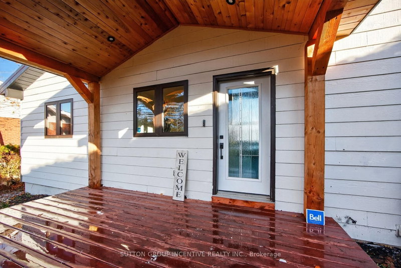 211 Moon Point Drive
