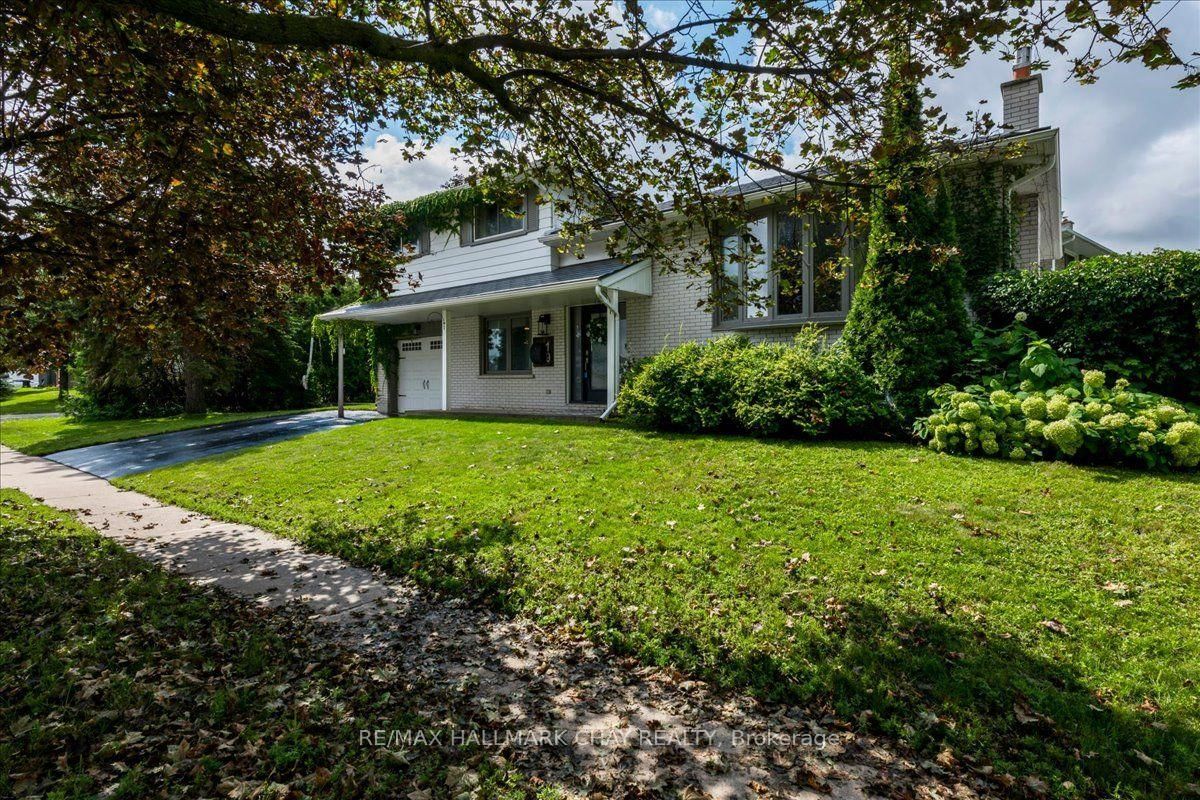 19 Highcroft Road • Barrie, ON photo 31