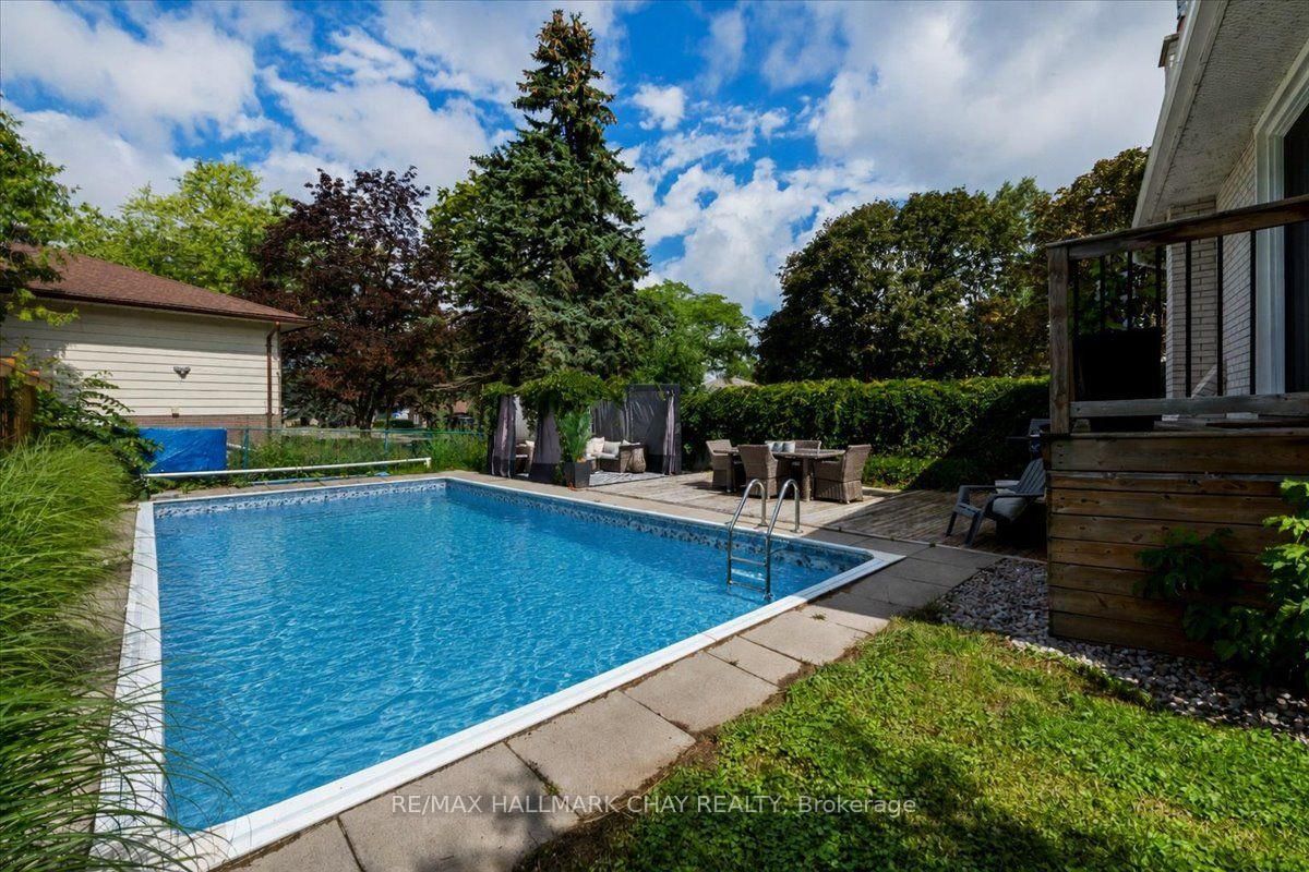 19 Highcroft Road • Barrie, ON photo 36