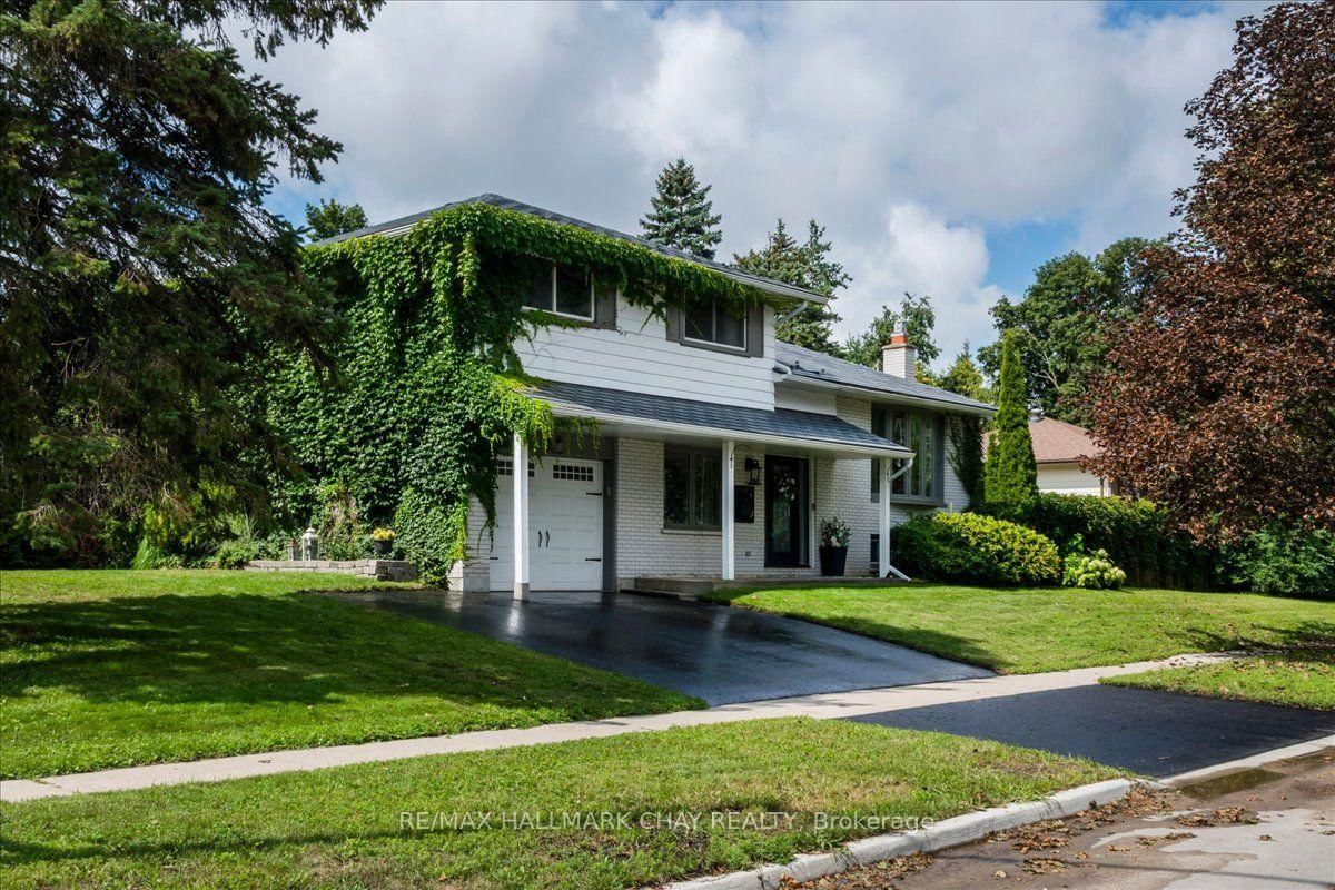 19 Highcroft Road • Barrie, ON photo 44