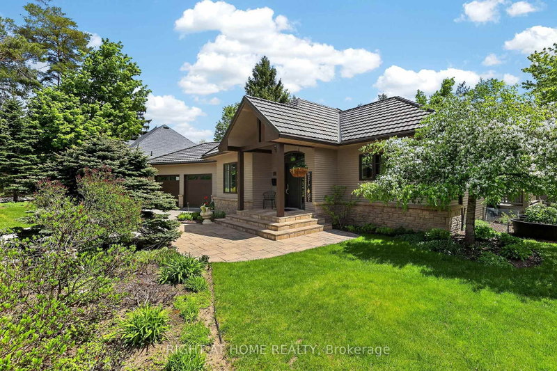 13 Alpine Way