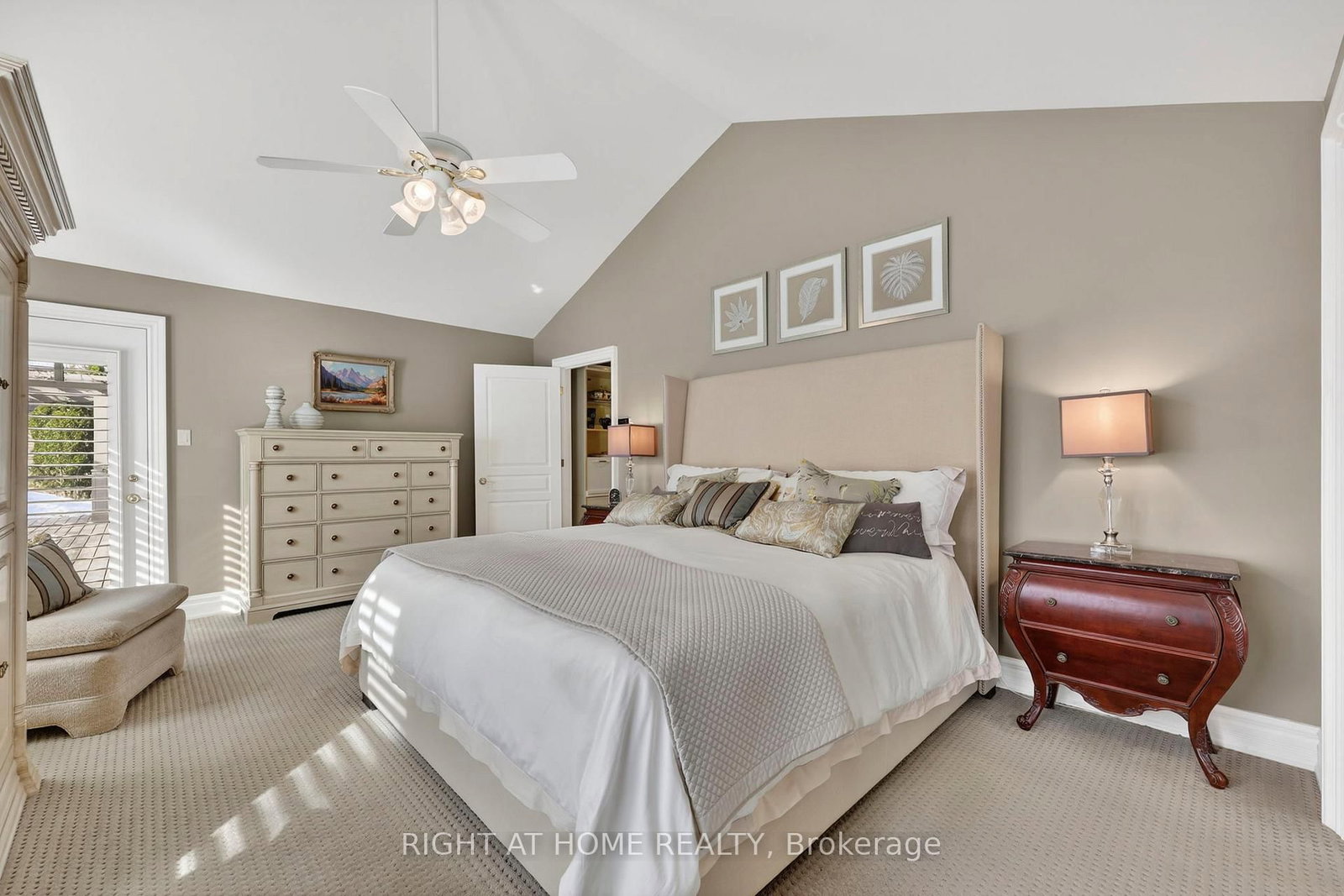 13 Alpine Way • Oro-Medonte, ON photo 17
