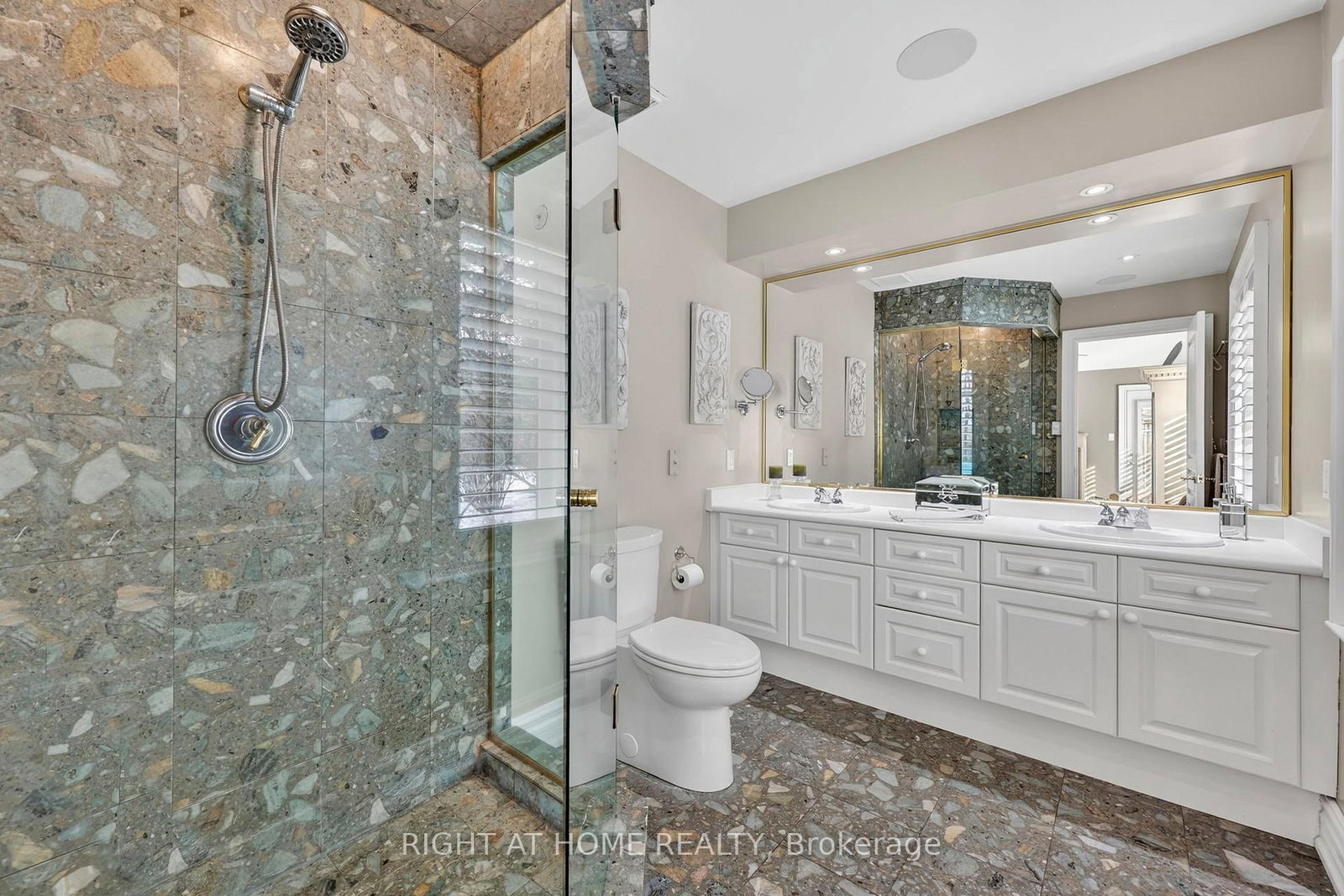 13 Alpine Way • Oro-Medonte, ON photo 20