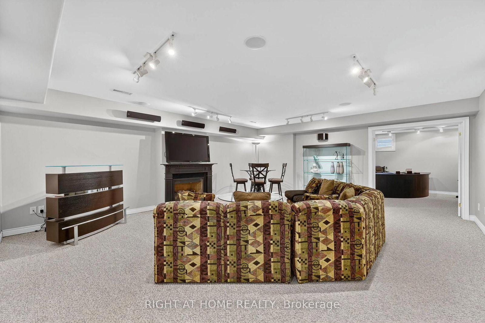 13 Alpine Way • Oro-Medonte, ON photo 25
