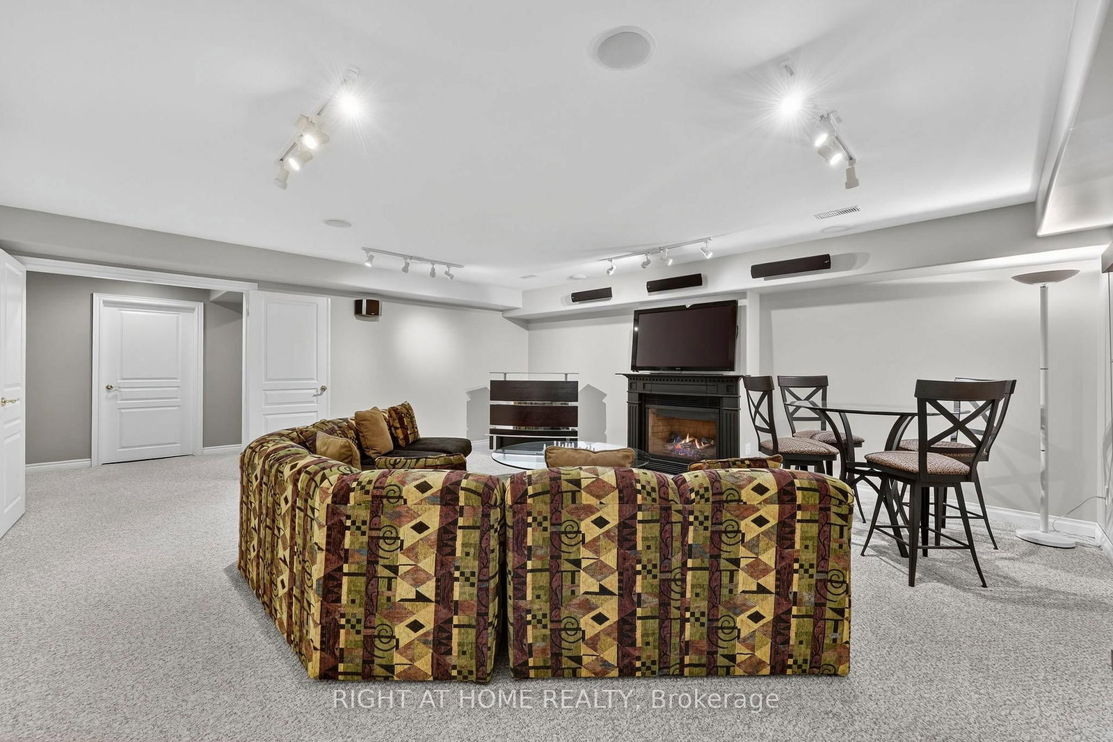 13 Alpine Way • Oro-Medonte, ON photo 26