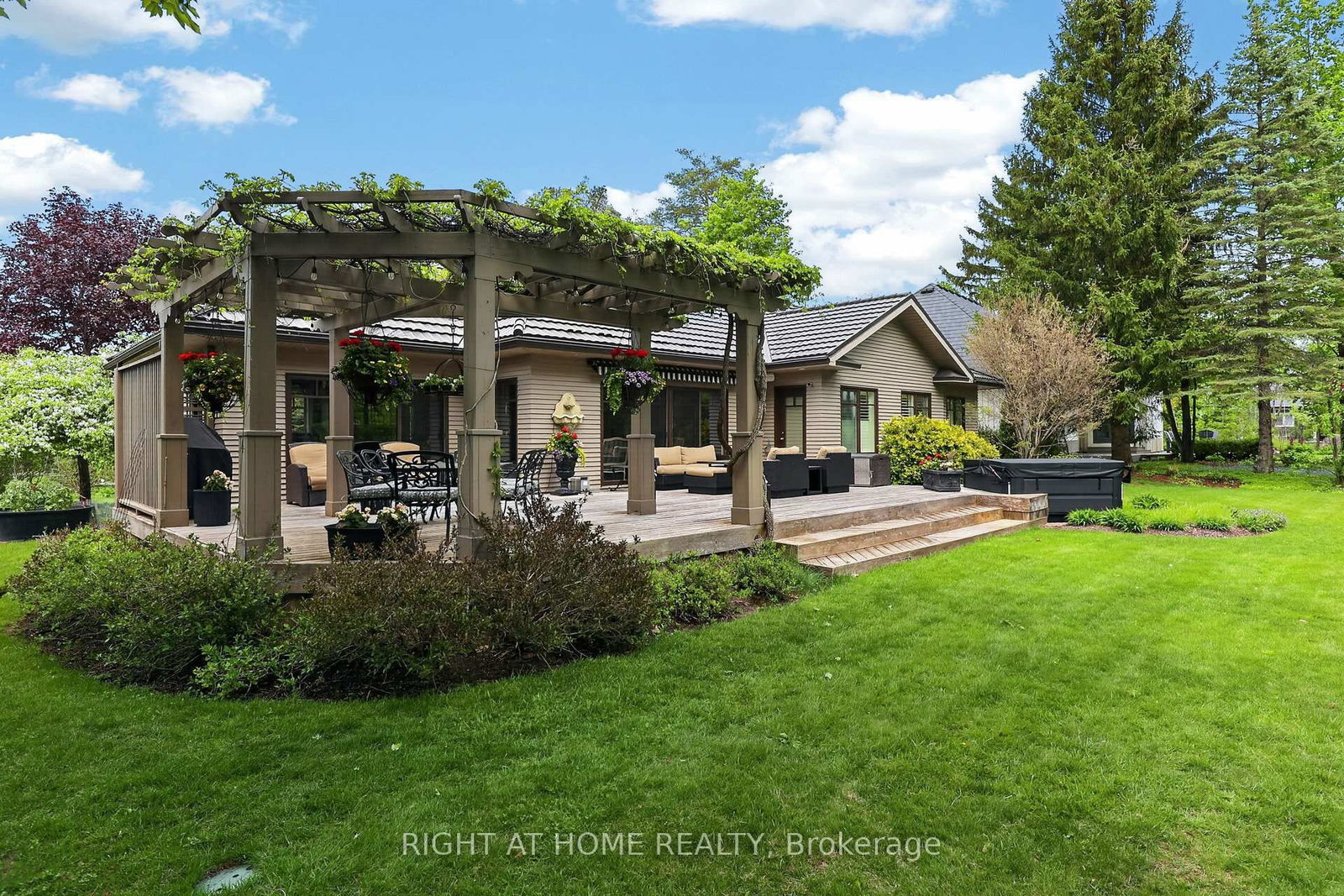13 Alpine Way • Oro-Medonte, ON photo 34