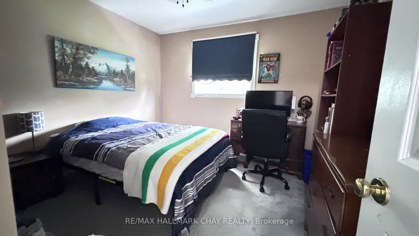 98 Elizabeth Street • Barrie, ON photo 12