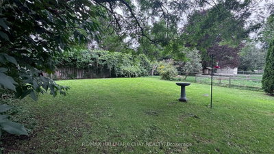 98 Elizabeth Street • Barrie, ON photo 3