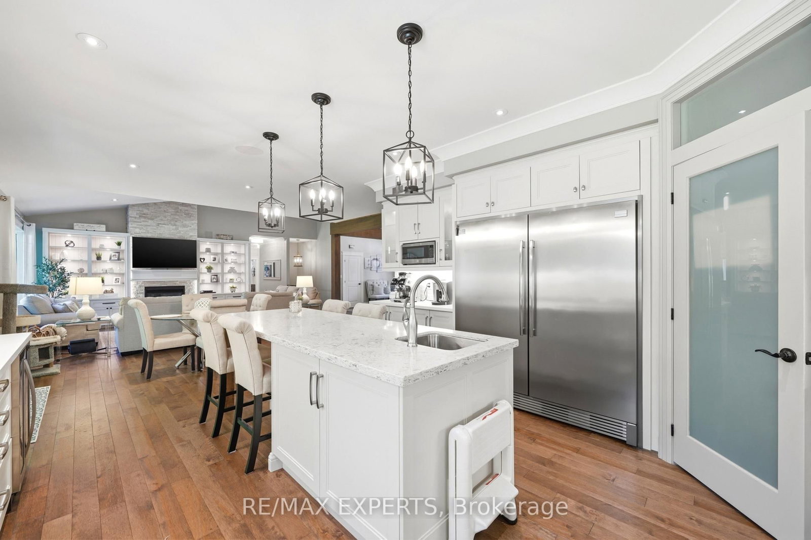 48 Marni Lane • Springwater, ON photo 12