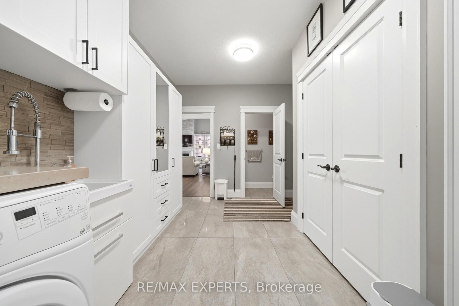 48 Marni Lane • Springwater, ON photo 15
